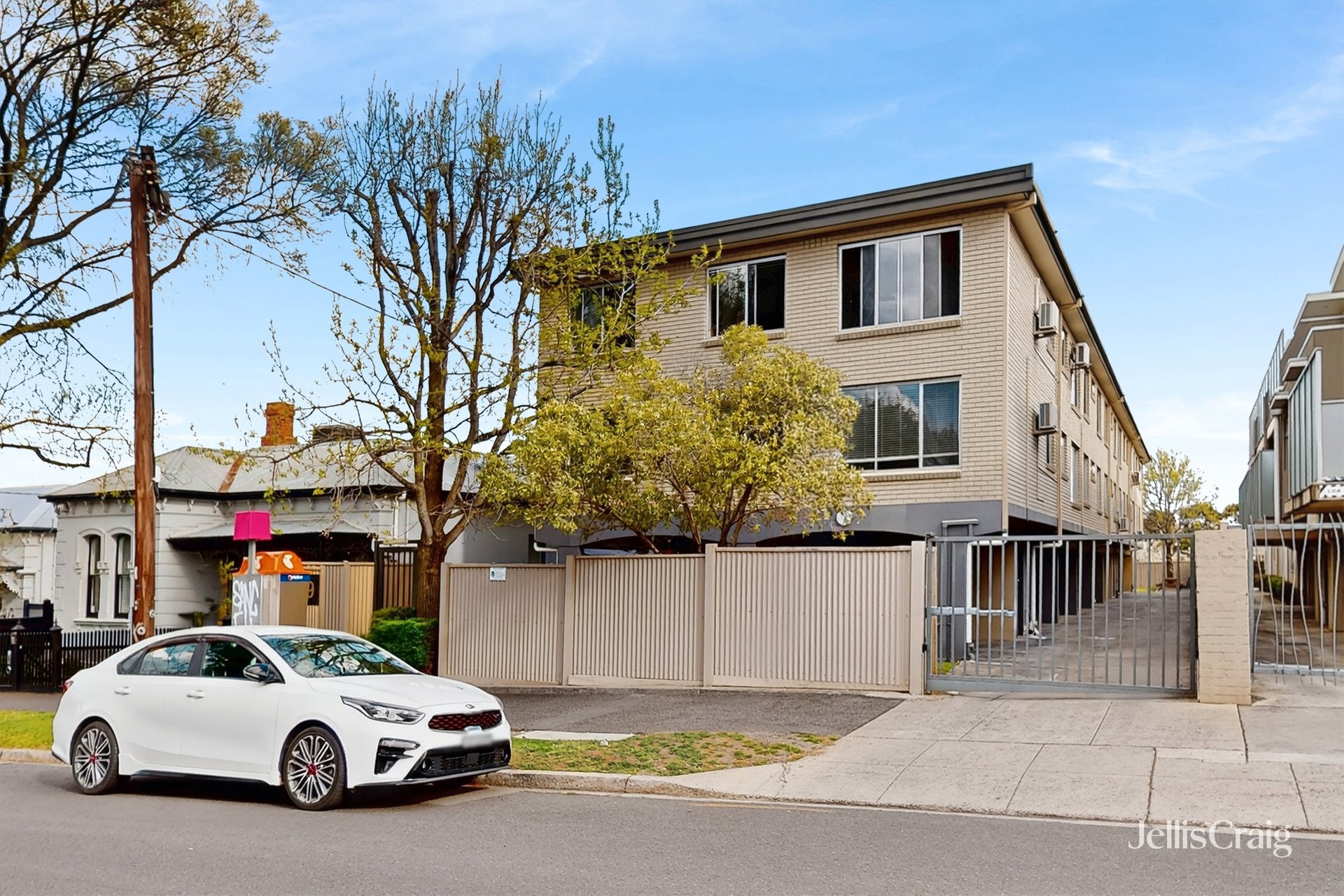 6/39 Dover Street, Flemington image 1