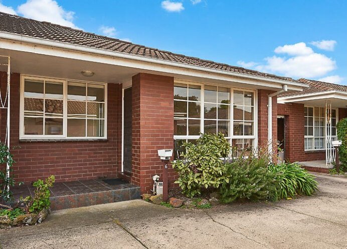 6/39 Flinders Street, Mentone image 1