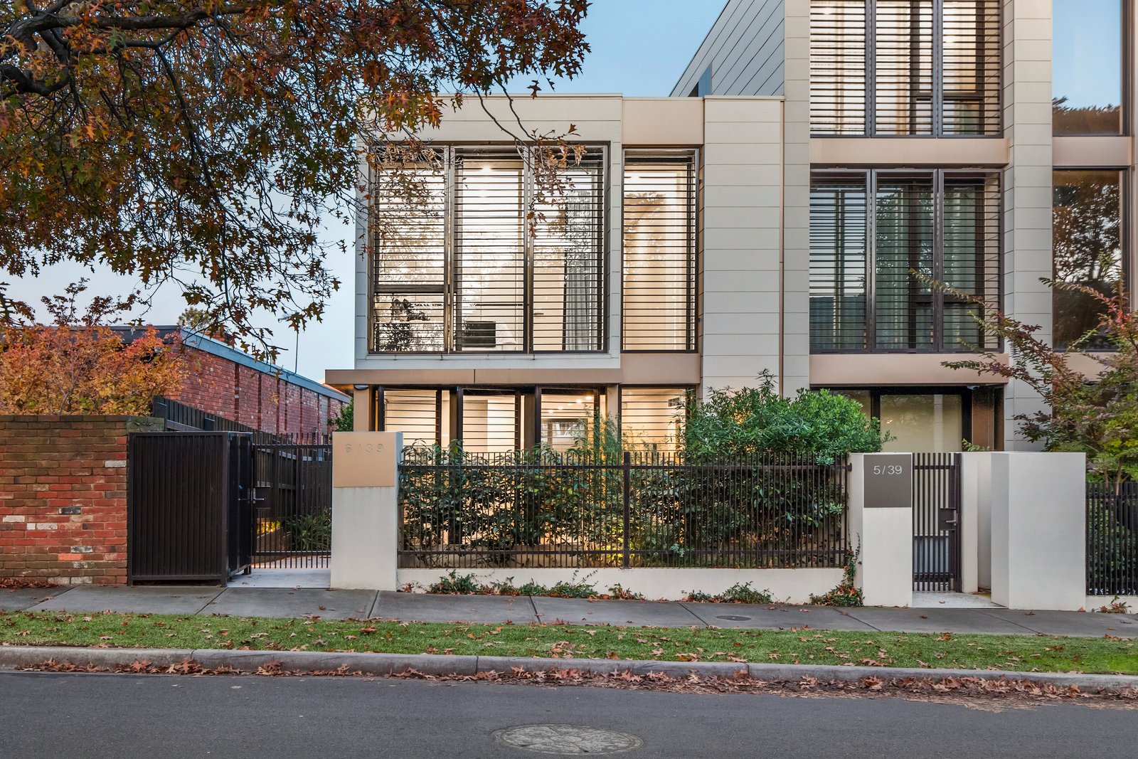 Property Gallery - Main Image