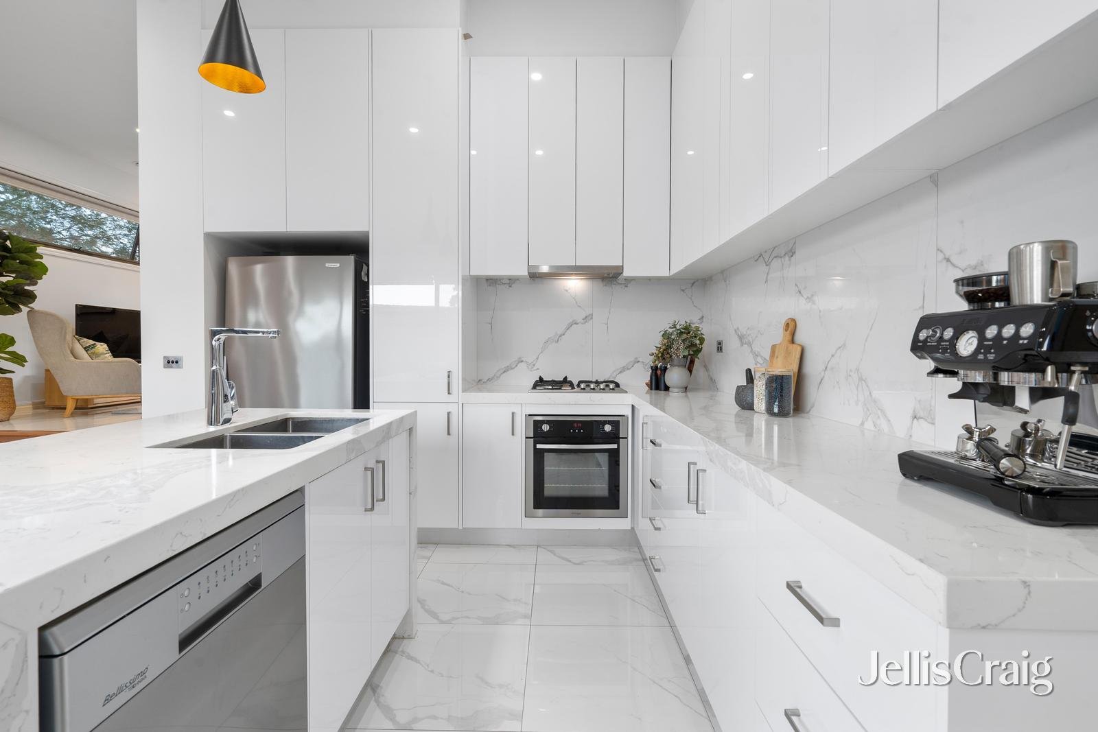 6/39 Wooddale Grove, Donvale image 5