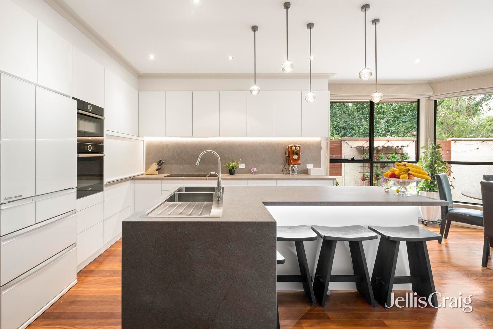 64 Aldinga Street, Blackburn&nbsp;South image 3