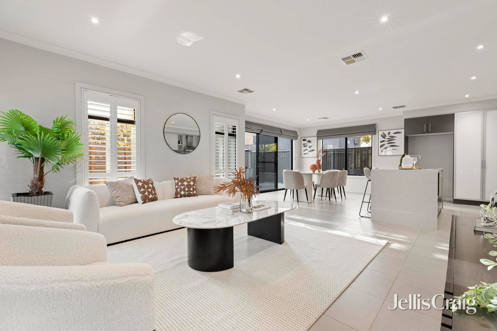 6/4 Aspect Drive, Keysborough image 2