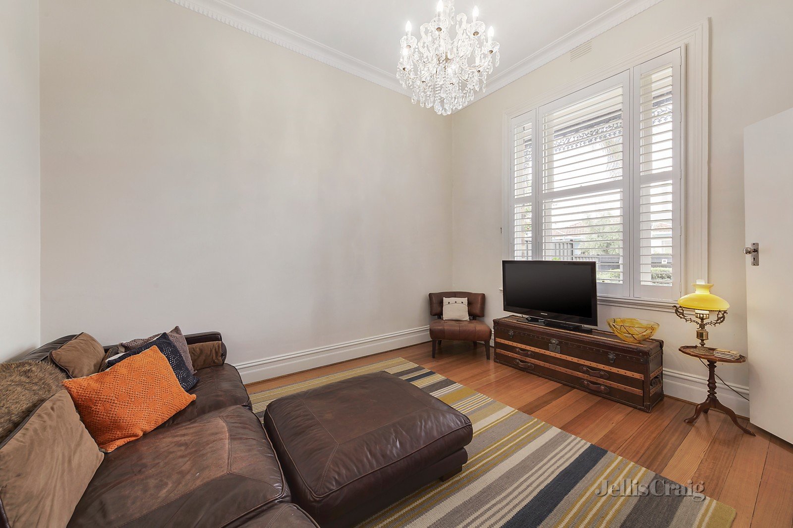 64 Baker Street, Richmond image 3