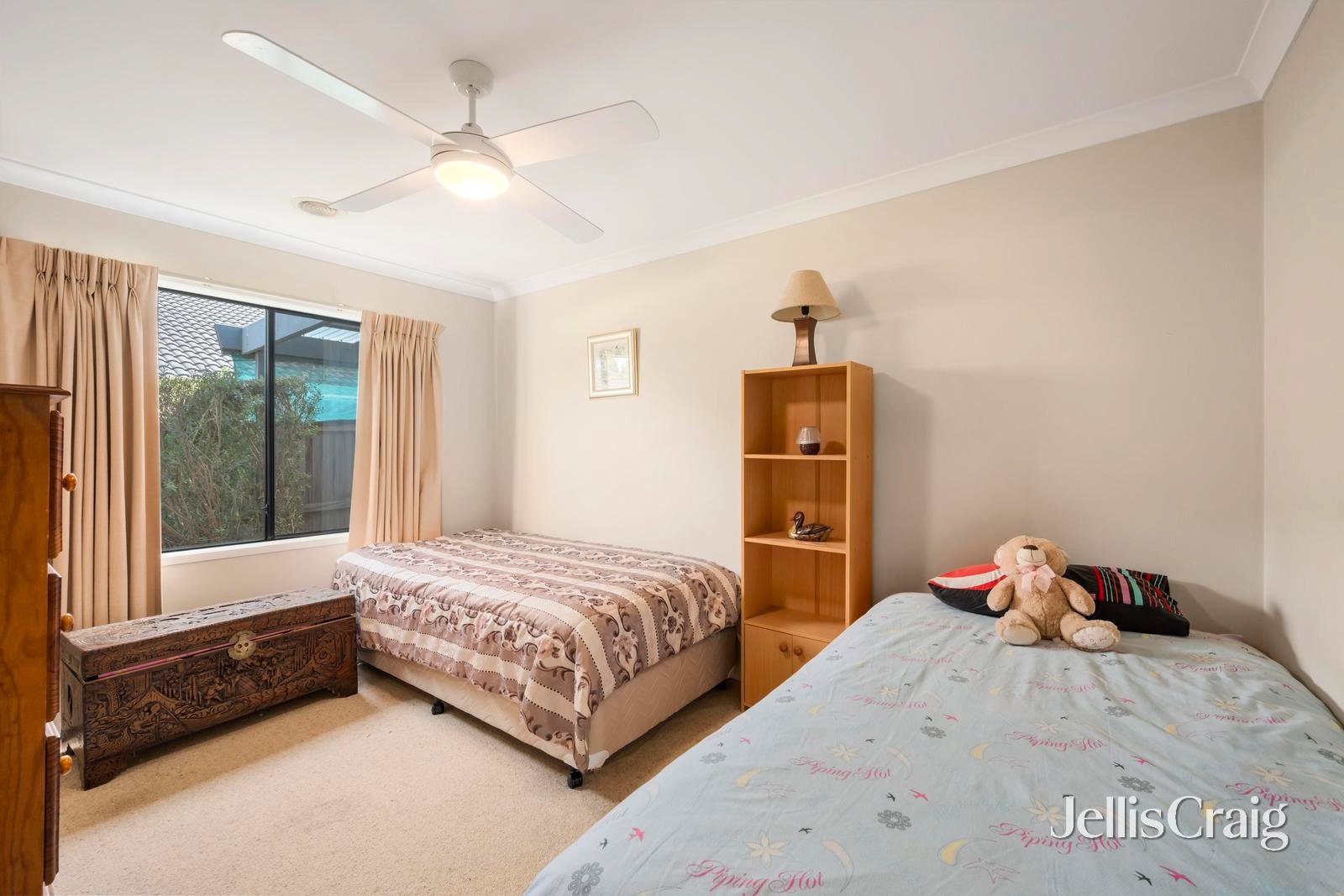 64 Blue Ridge Drive, Mooroolbark image 7