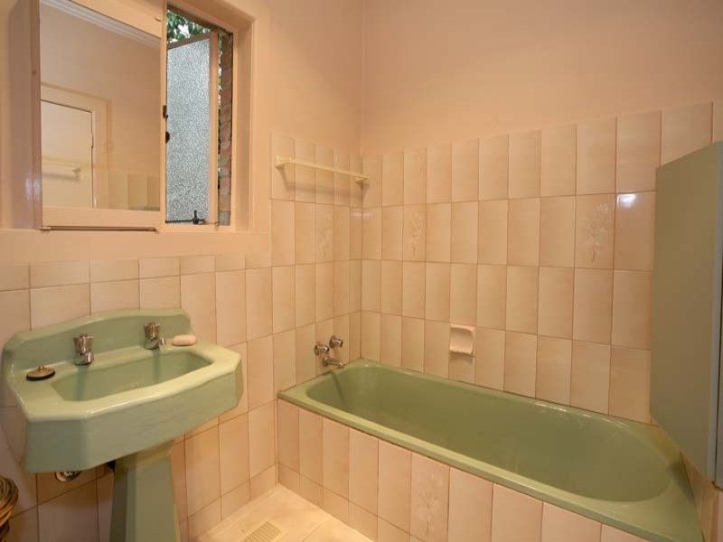 64 Broughton Road, Surrey Hills image 5