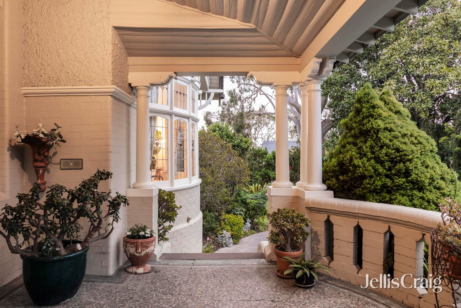 64 Campbell Road, Hawthorn East image 6