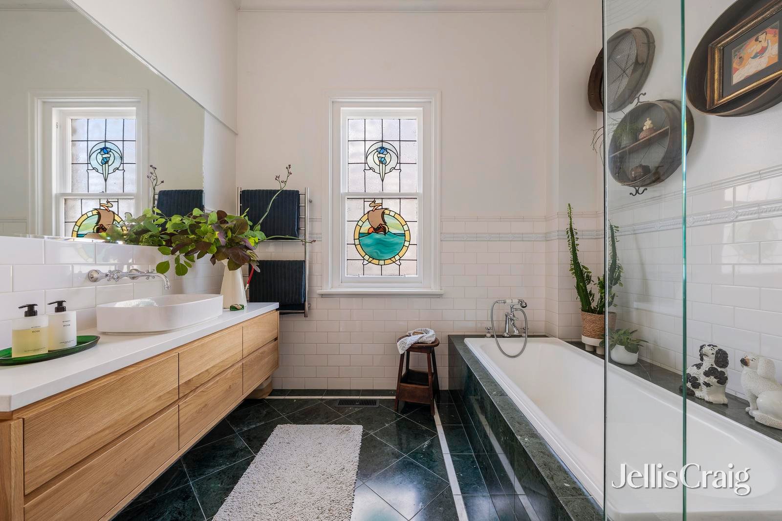 64 Campbell Road, Hawthorn East image 16