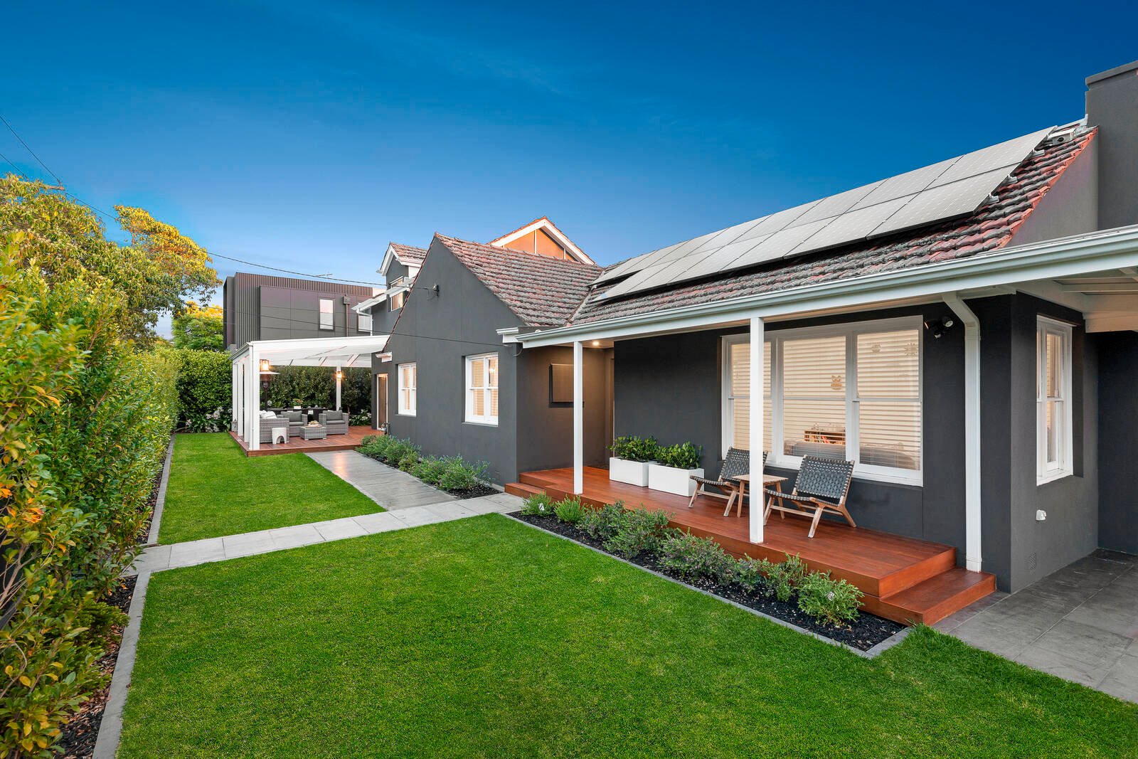 64 Earlsfield Road, Hampton, VIC 3188