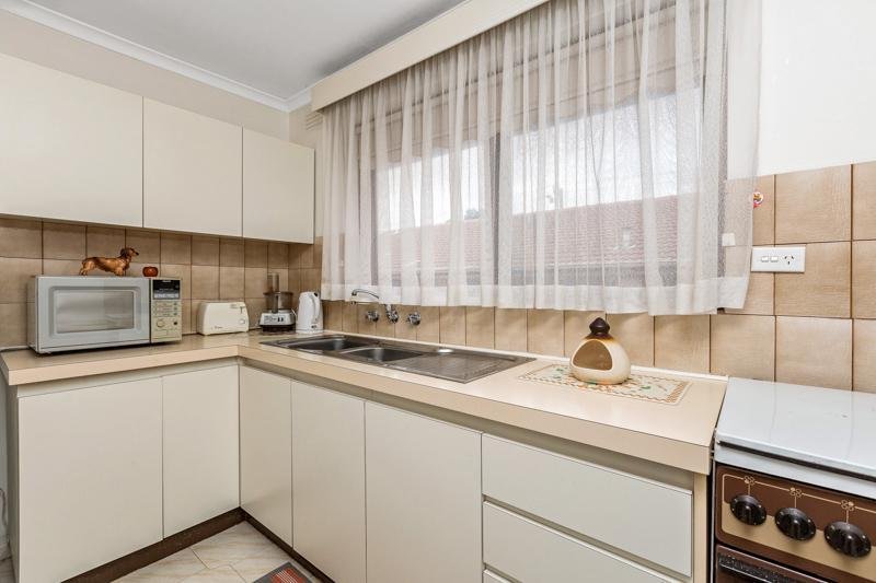 6/4 Empire Street, Footscray image 4