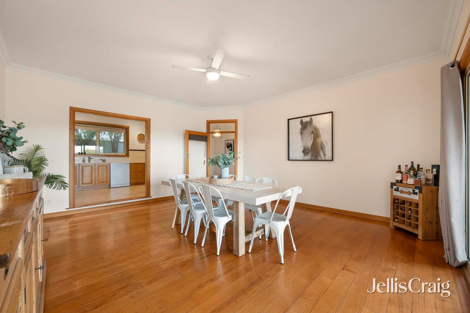 64 English Street, Seville image 8