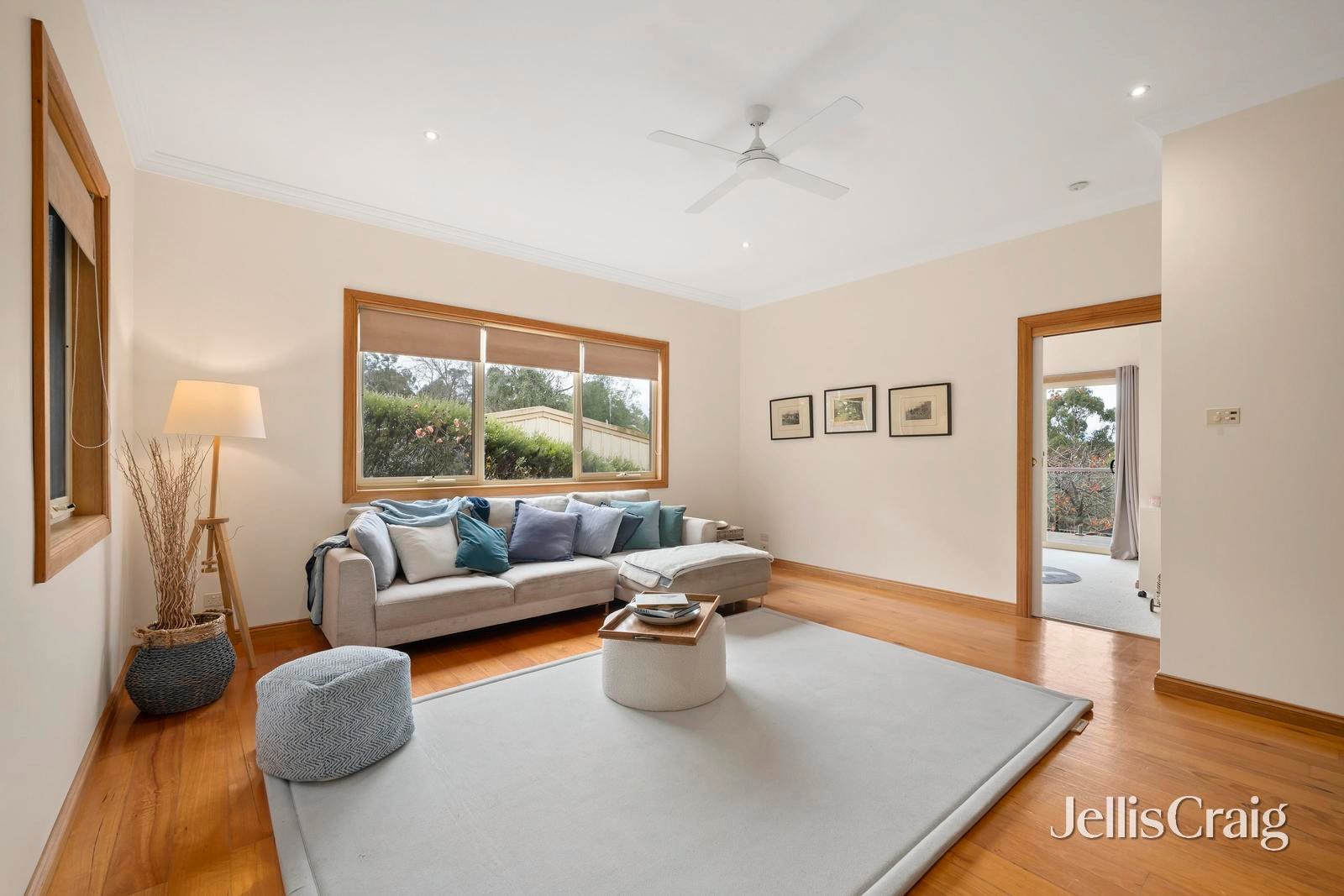 64 English Street, Seville image 9