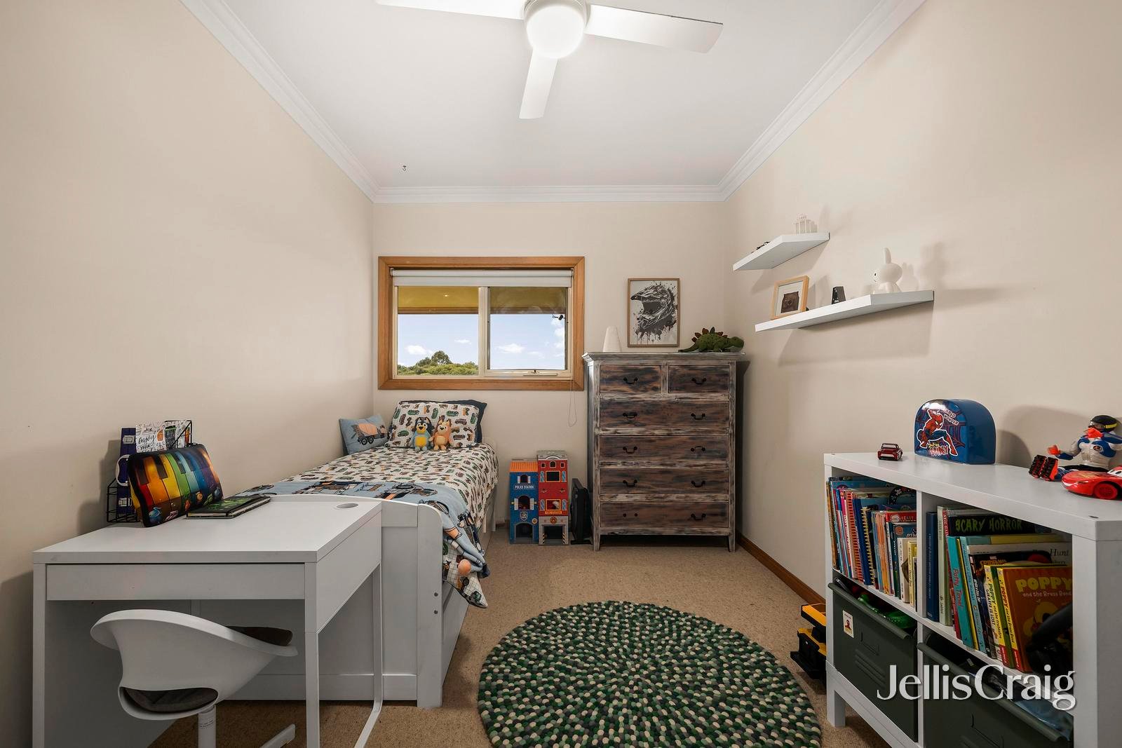 64 English Street, Seville image 15