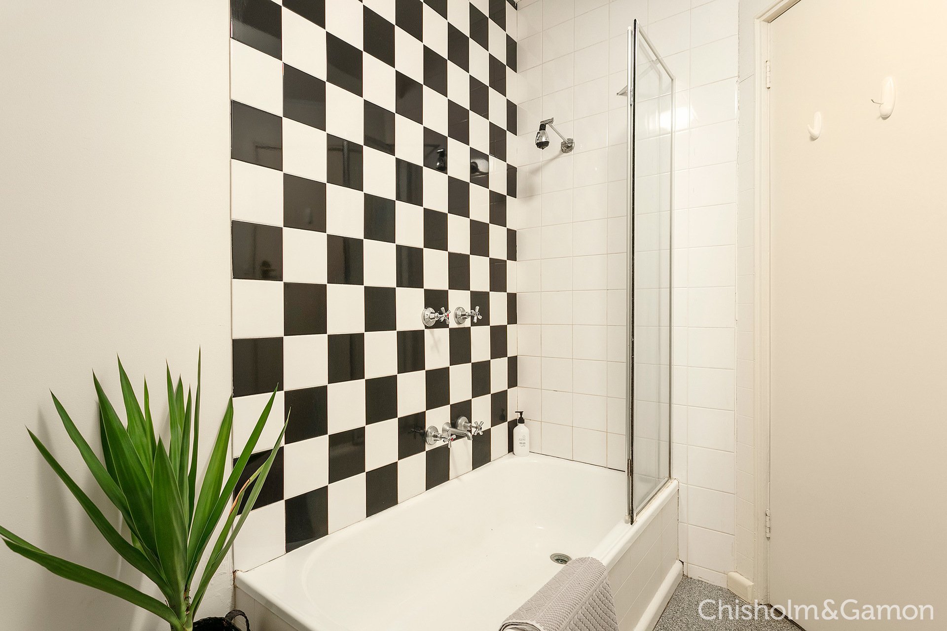 64 Glen Huntly Road, Elwood image 7