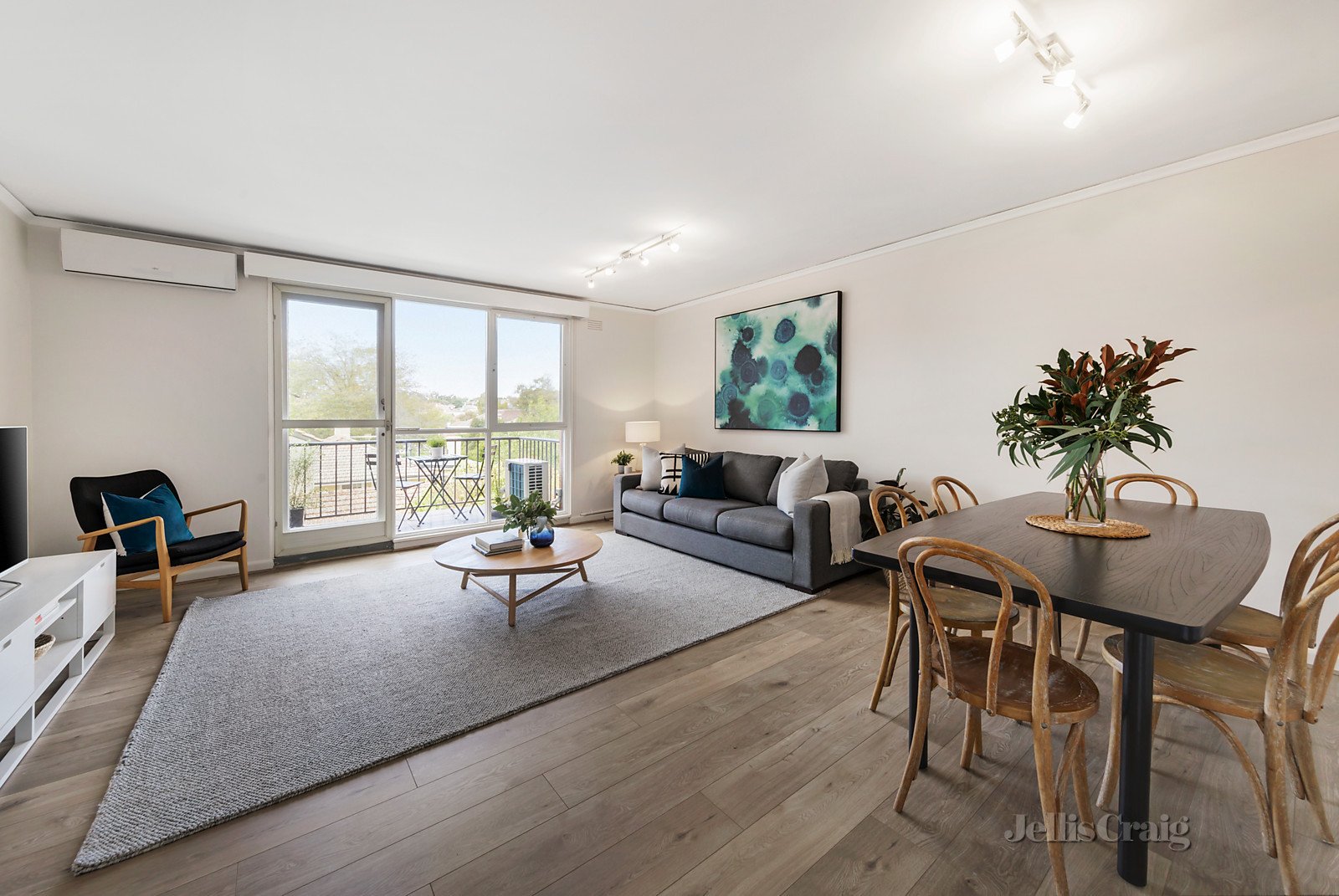 6/4 Glyndebourne Avenue, Toorak image 1