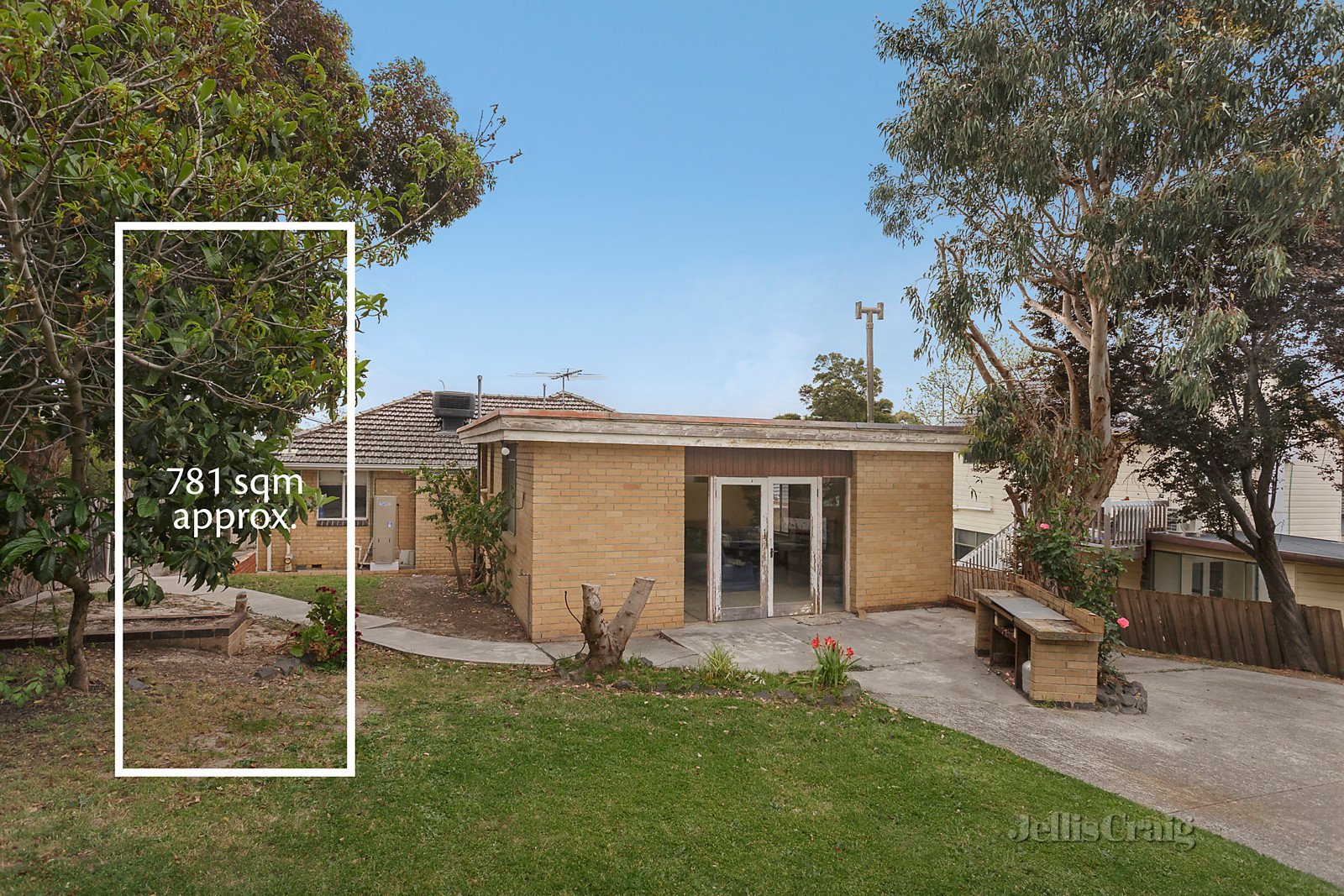 64 Headingley Road, Mount Waverley image 4