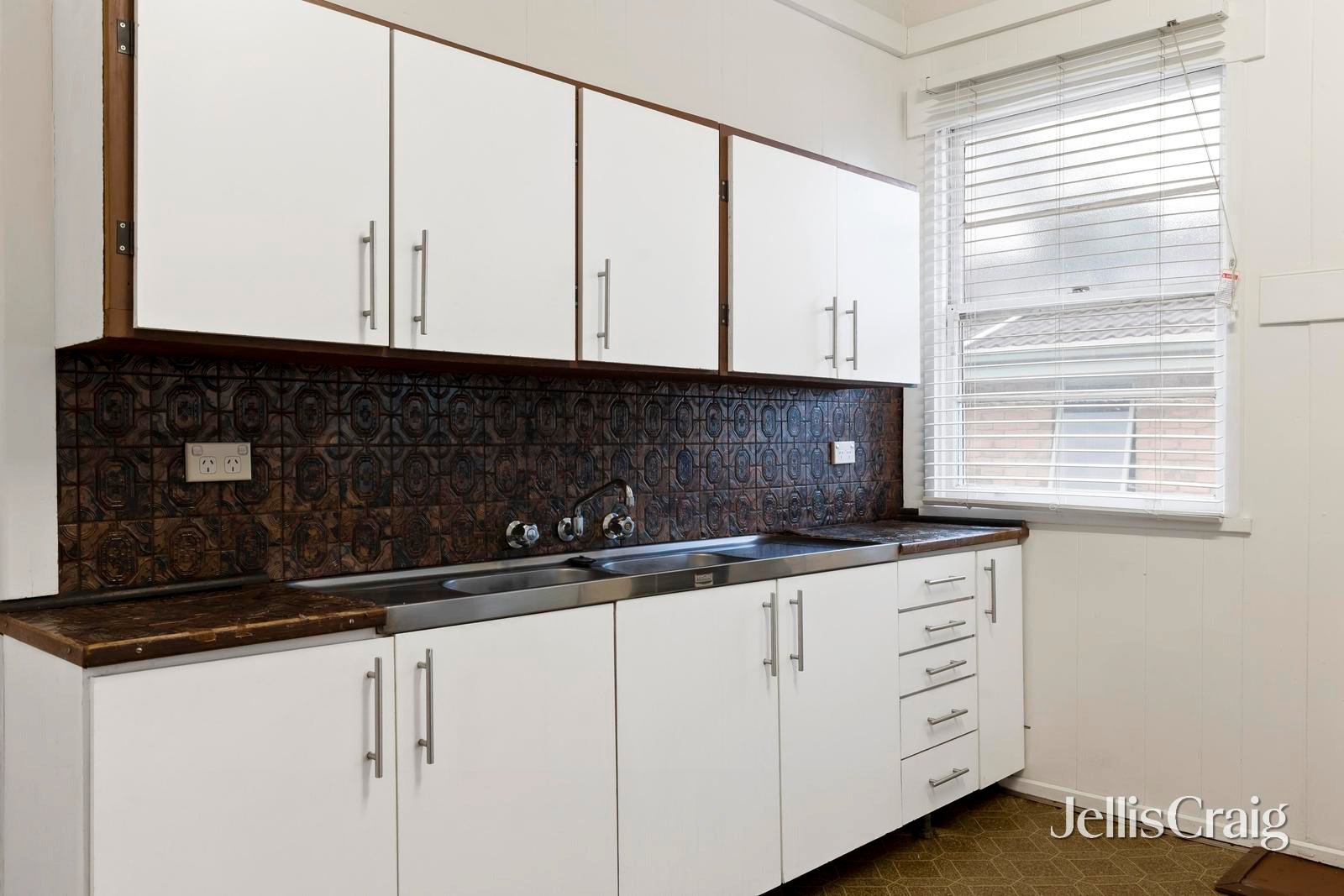 64 Heathmont Road, Heathmont image 5