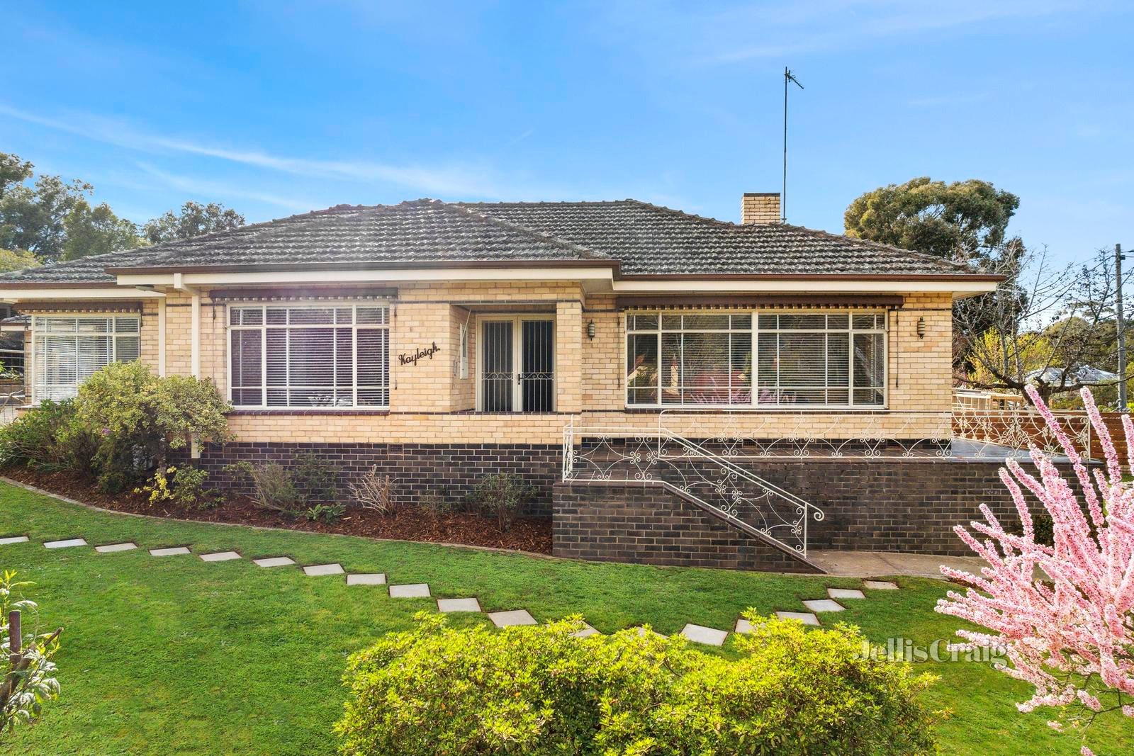 64 High Street, Maldon image 1