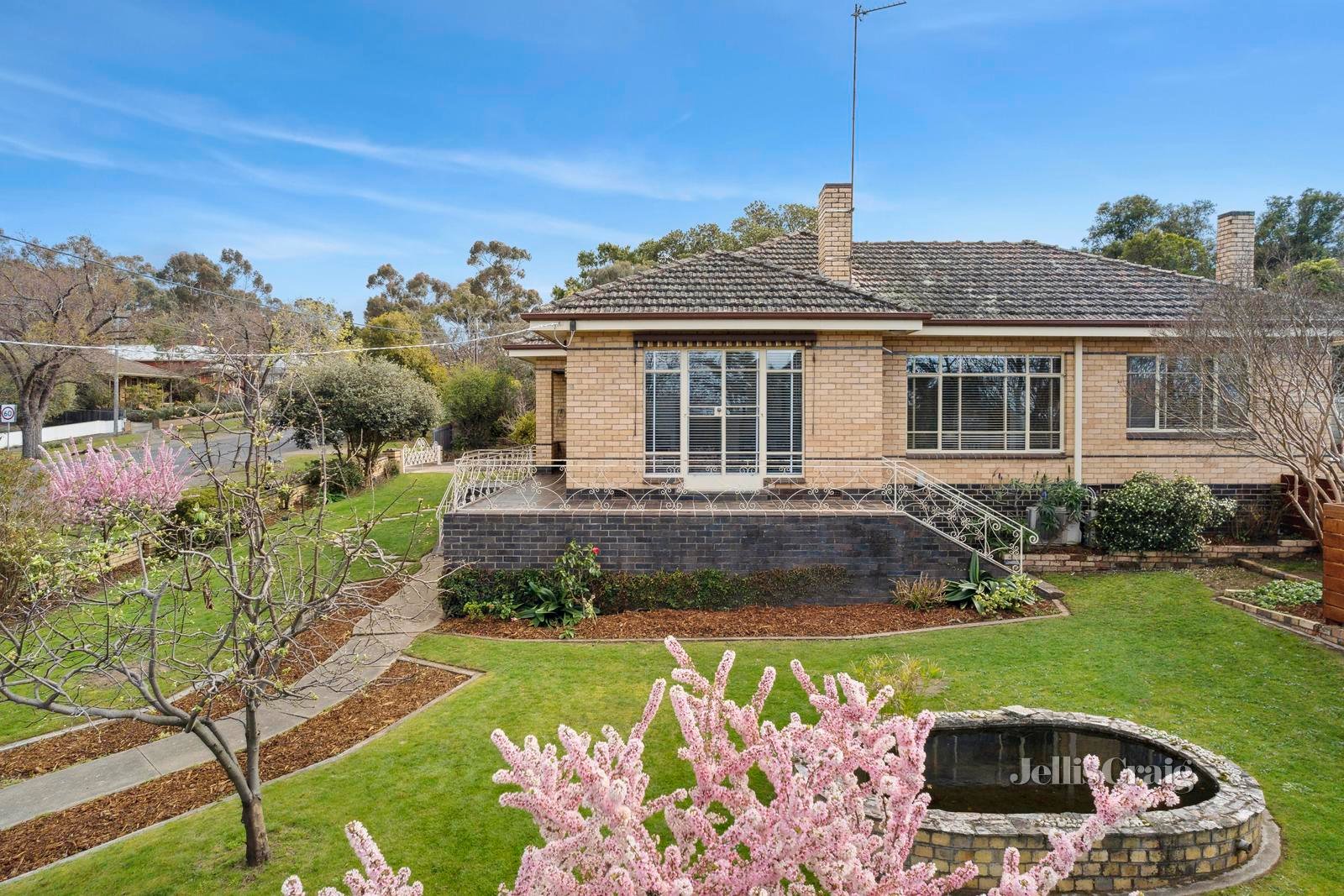 64 High Street, Maldon image 2