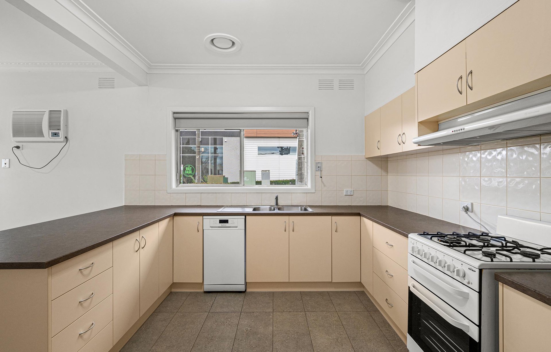 64 Maroondah Highway, Croydon image 6