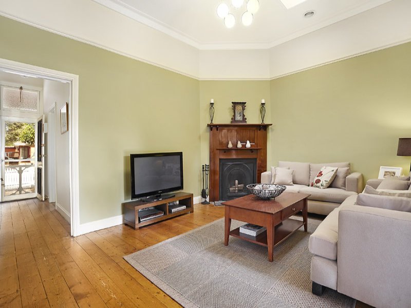64 North Road, Newport image 4