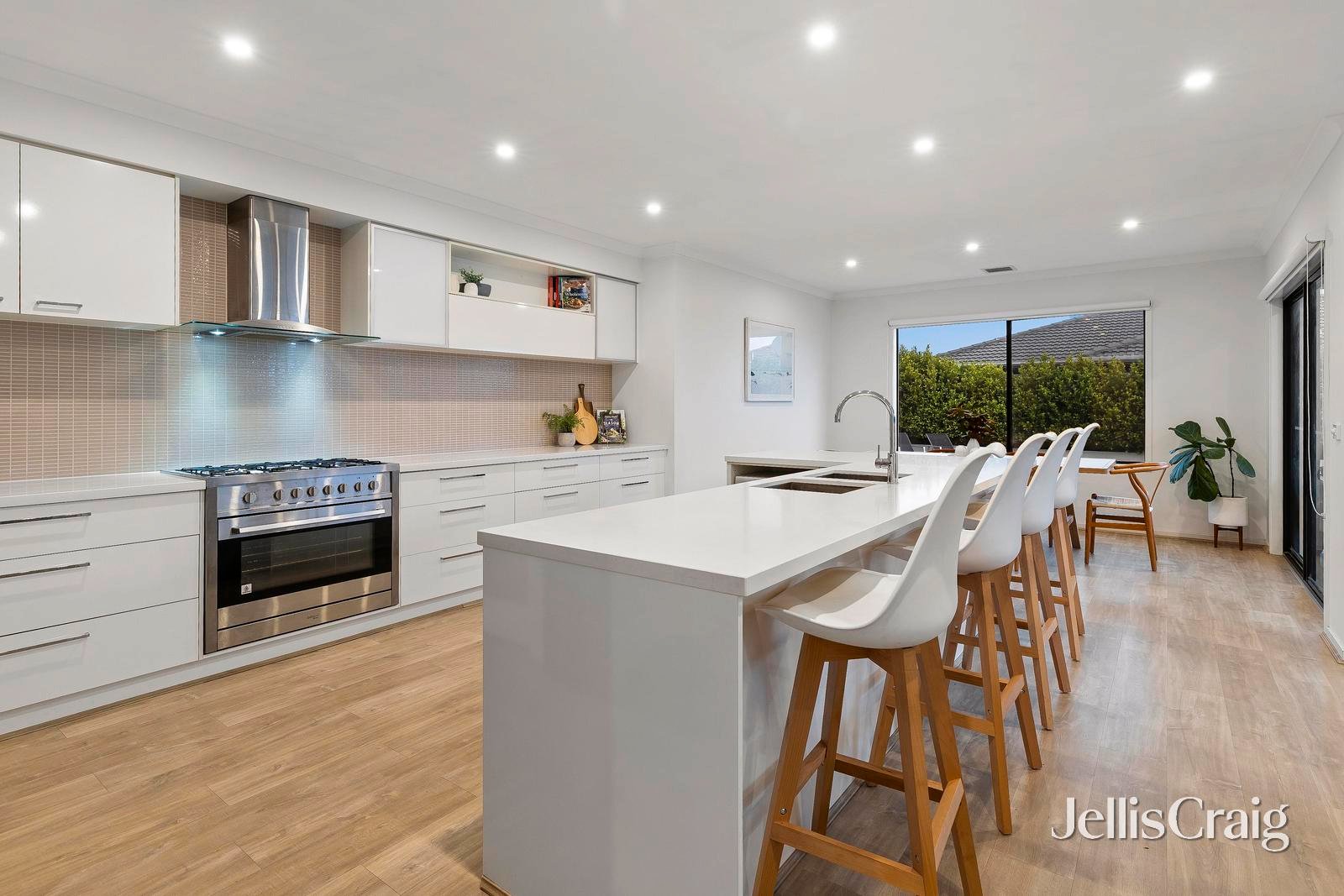 64 Oceanic Drive, Safety Beach image 4