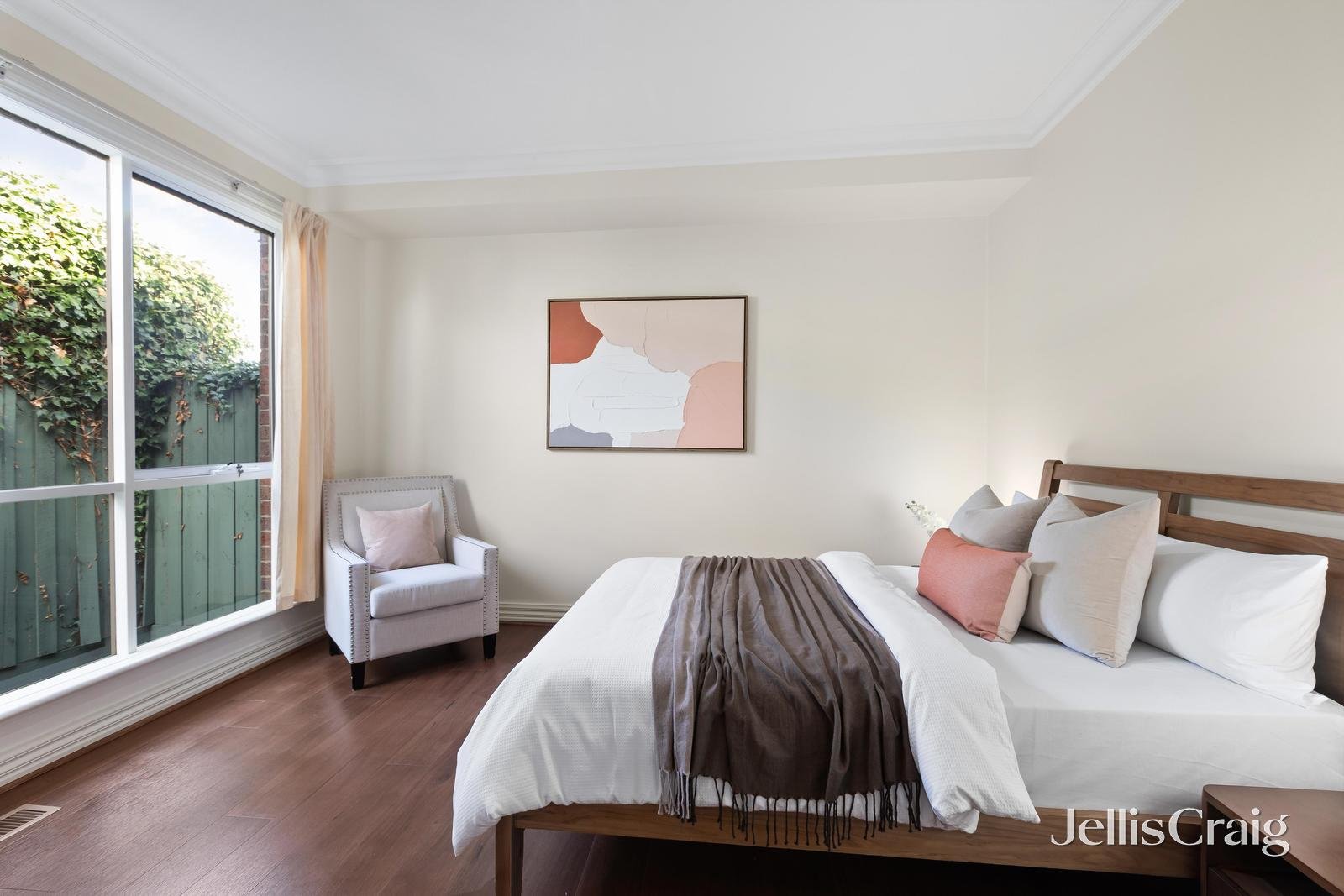 6/4 Parring Road, Balwyn image 7