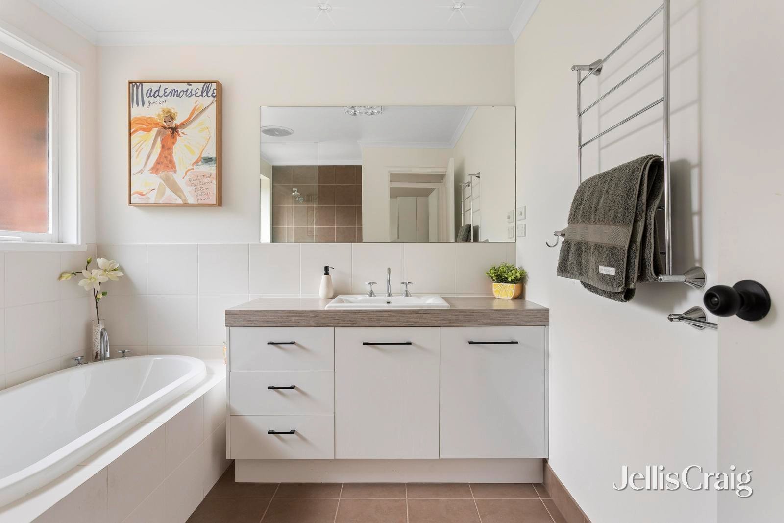 64 Parry Road, Eltham North image 11