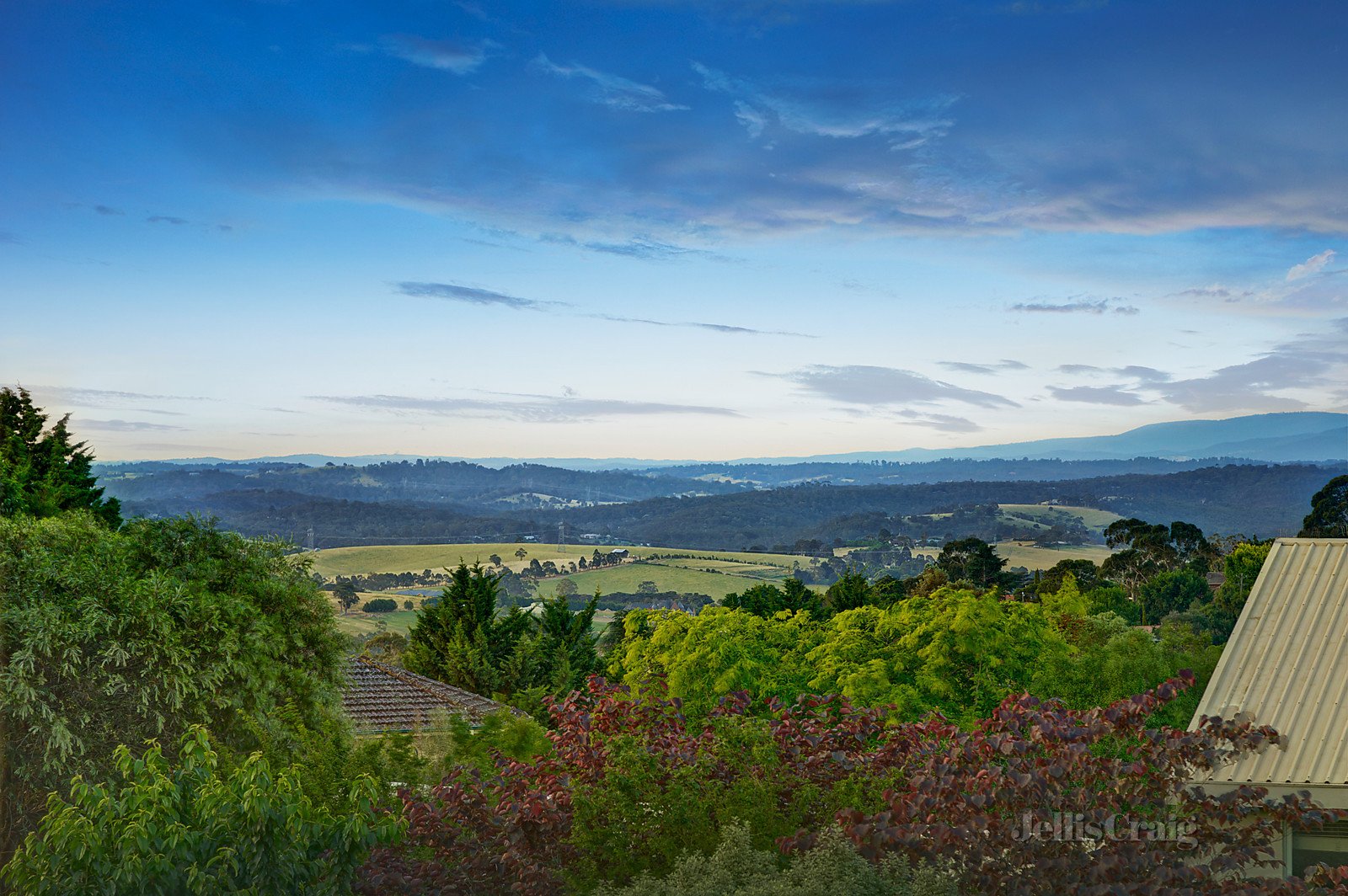 64 Partridge Way, Mooroolbark image 8