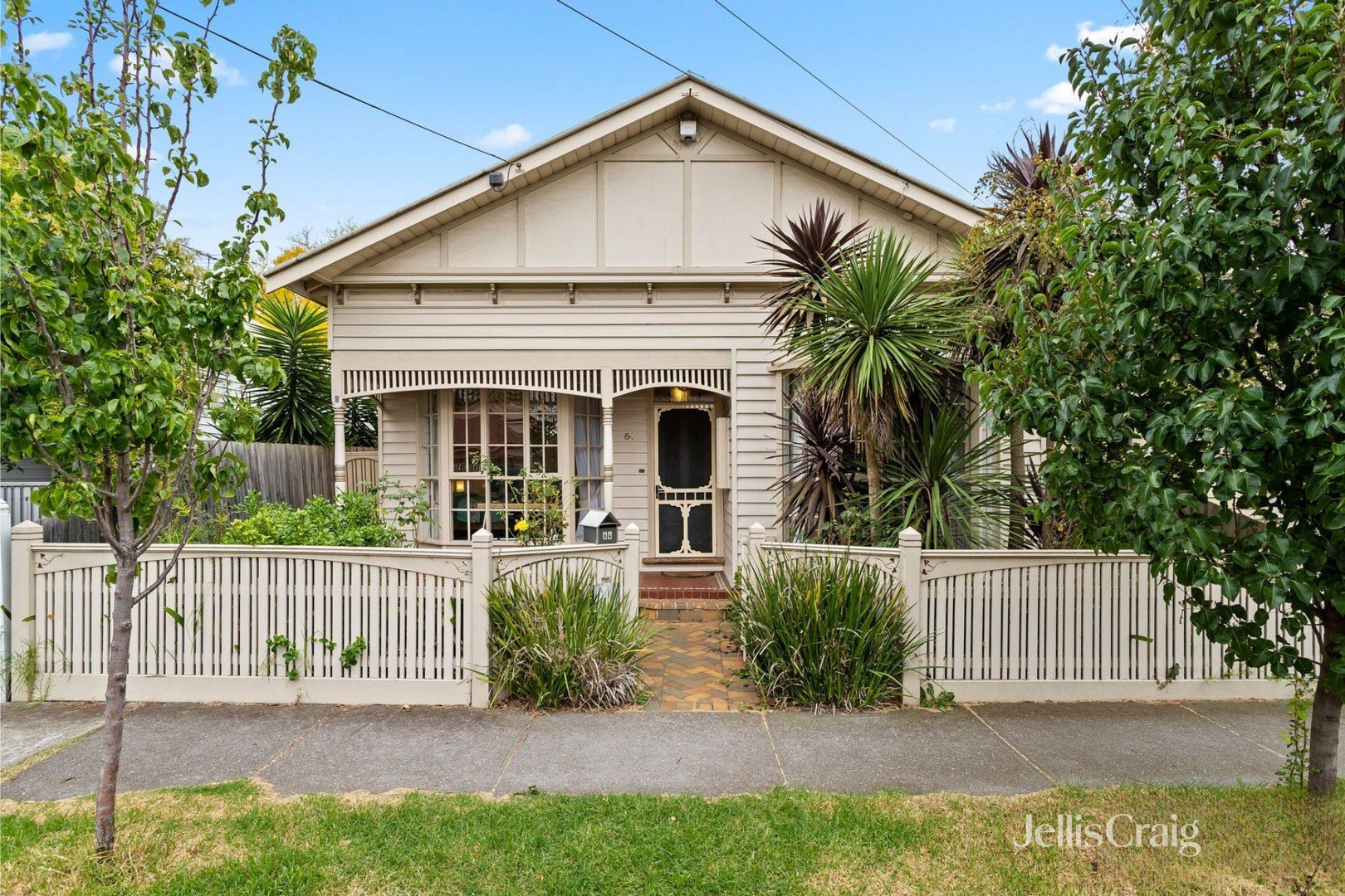 64 Queensville Street, Kingsville image 1