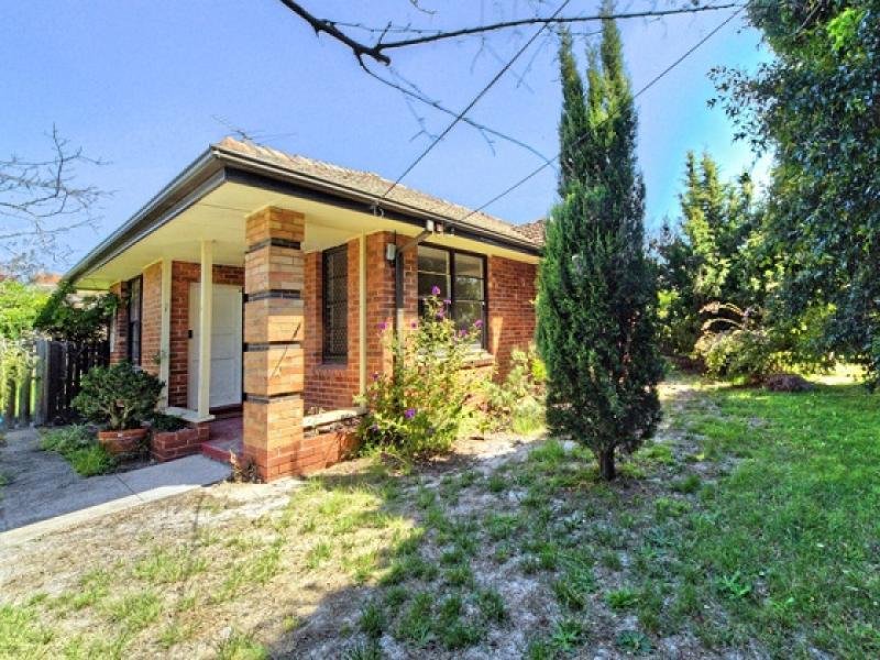 64 Raynes Park Road, Hampton image 5
