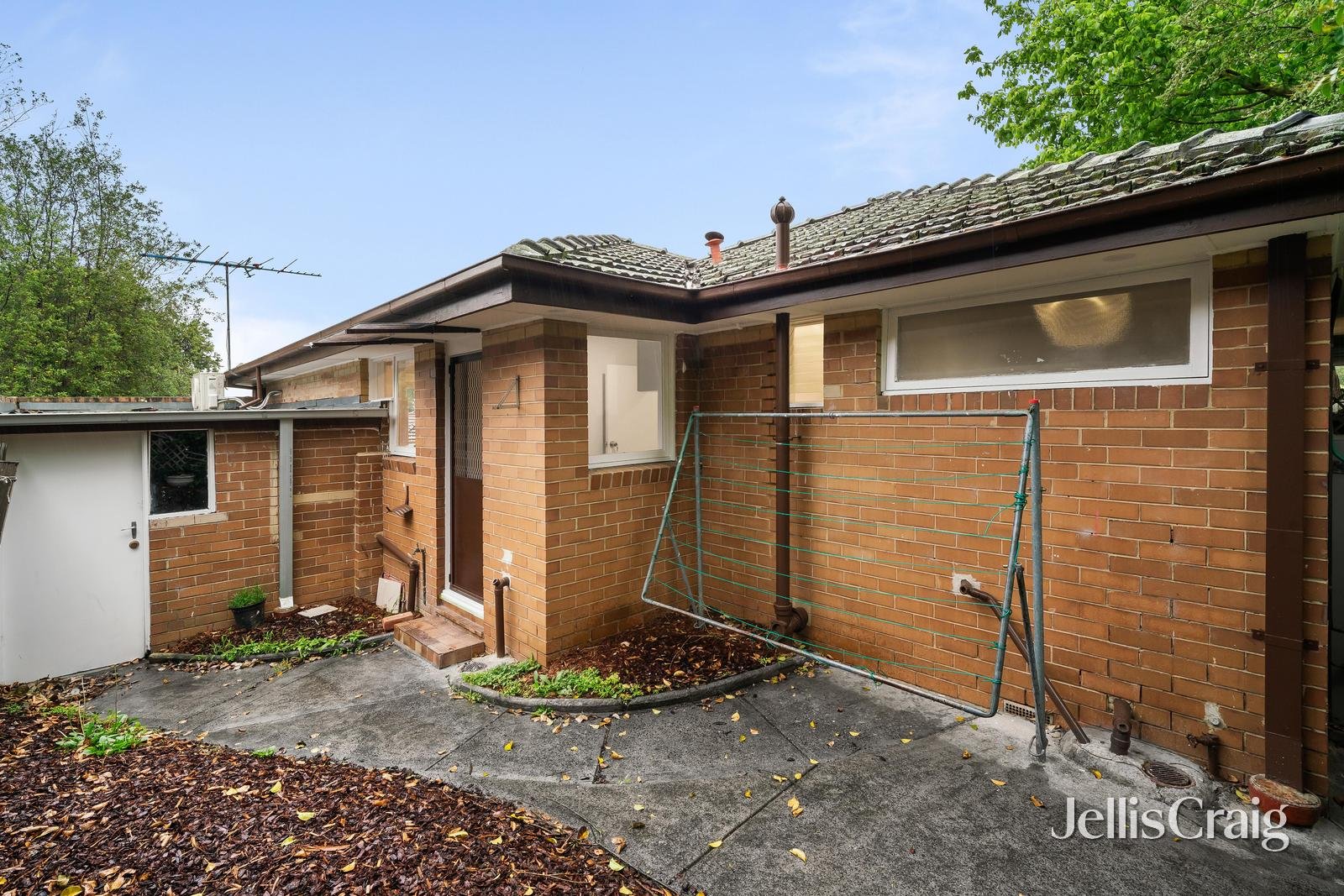 6/4 Raynes Street, Balwyn image 8