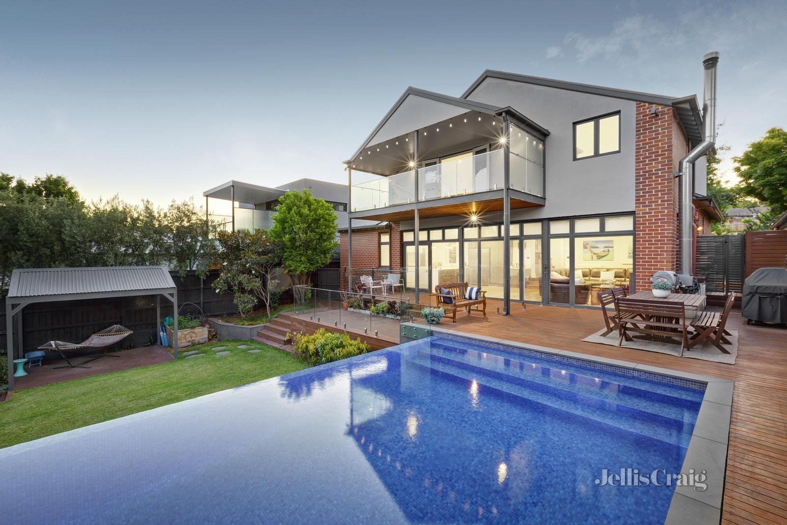 64 Rochester Road, Balwyn image 1