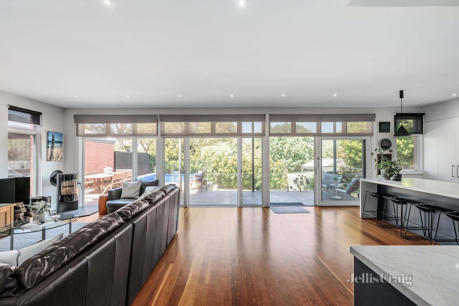 64 Rochester Road, Balwyn image 3