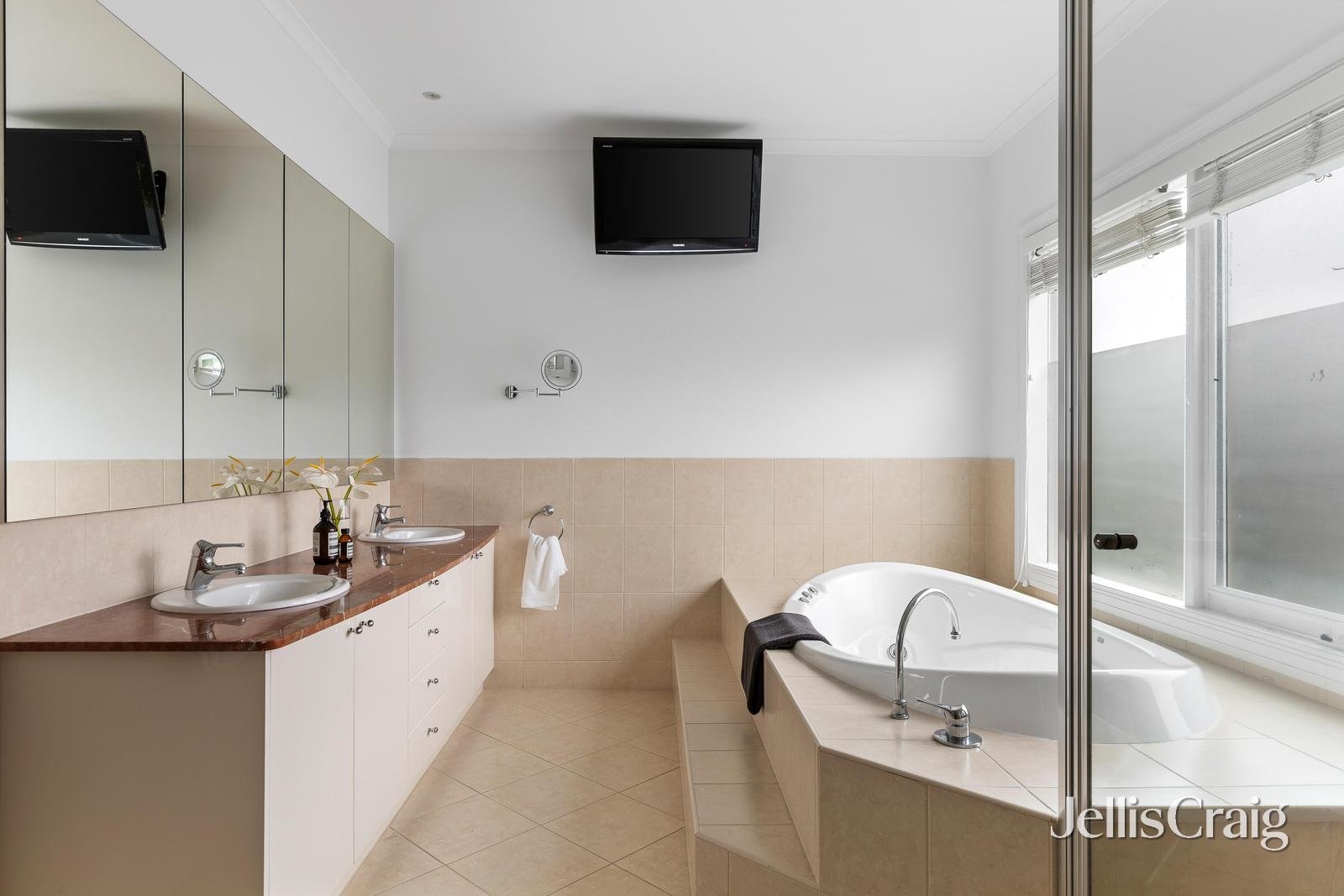 64 Shasta Avenue, Brighton&nbsp;East image 9