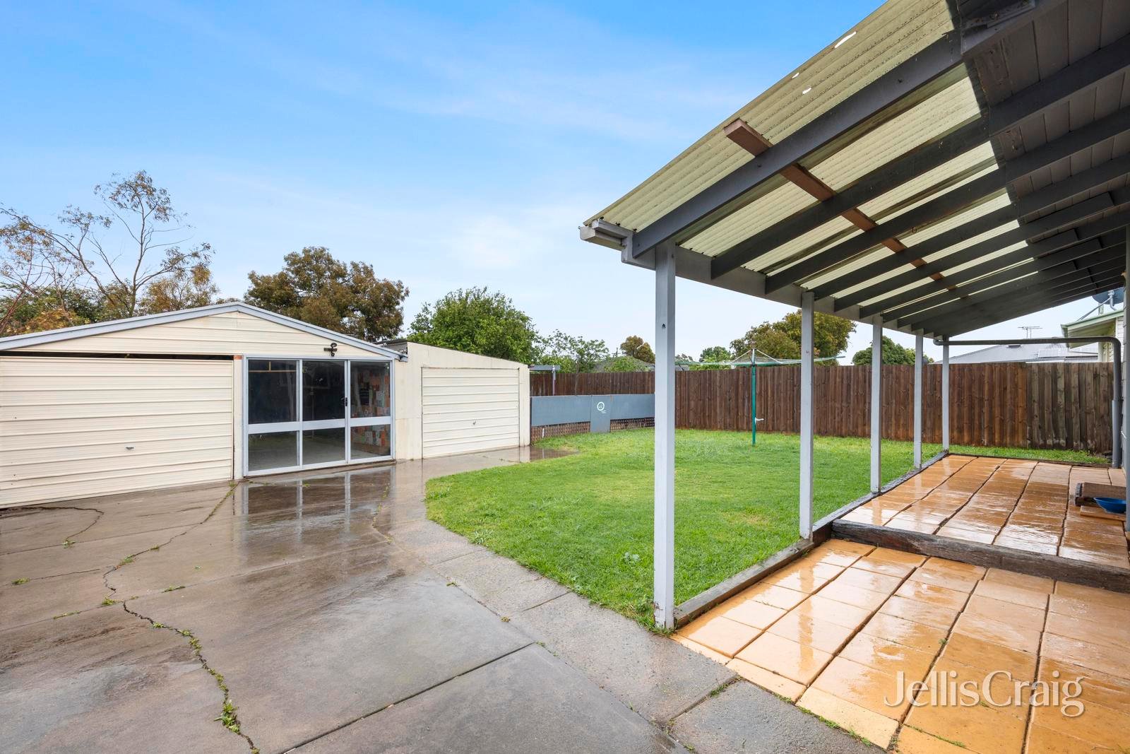 64 Swallow Crescent, Norlane image 9