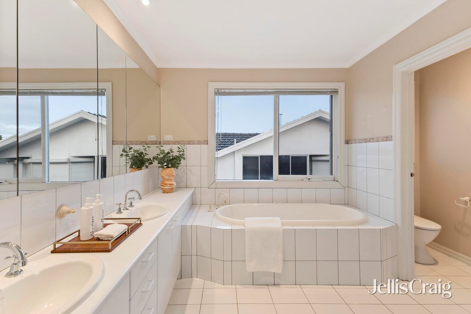 64 Taparoo Road, Templestowe image 9