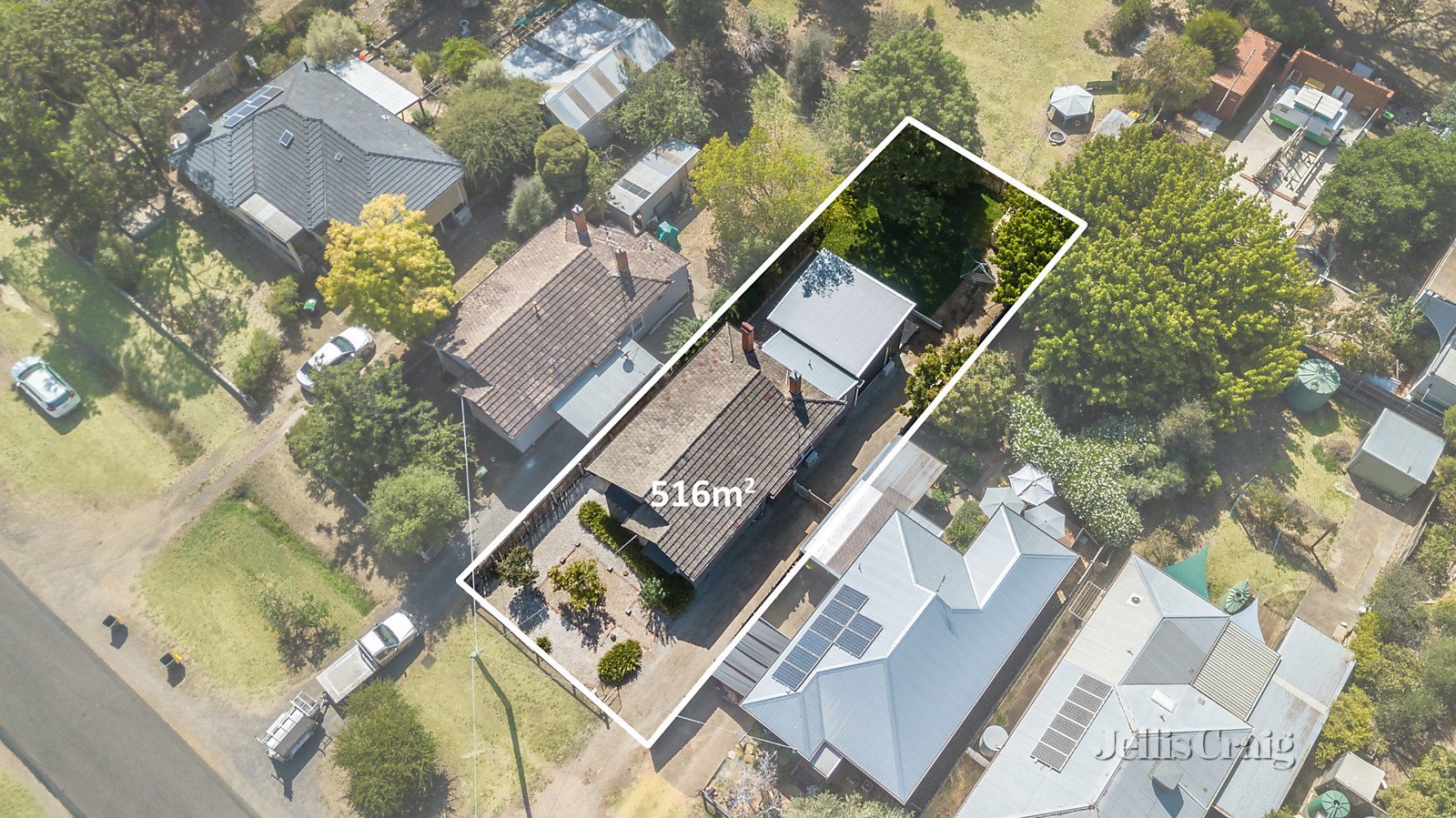 64 Urquhart Street, Castlemaine image 11