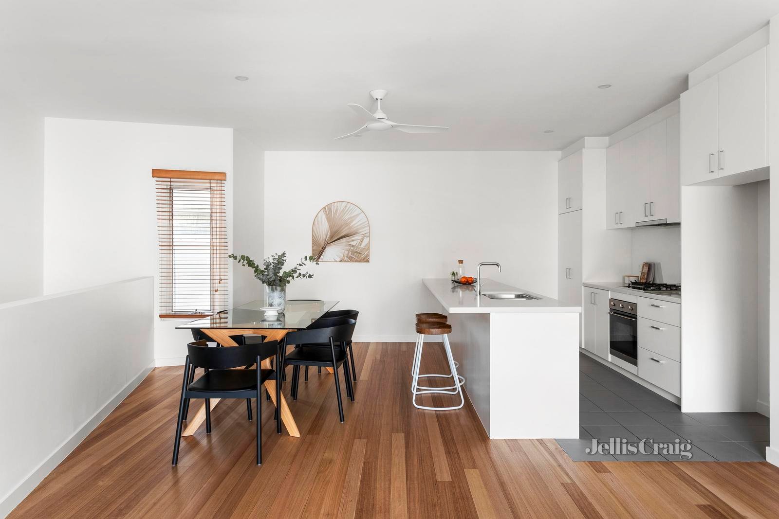 6/4 Urquhart Street, Northcote image 5