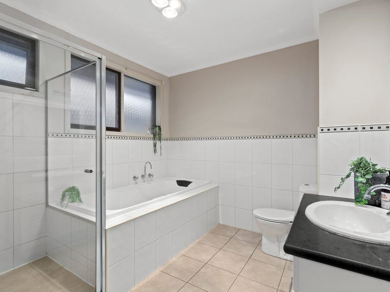 Property Gallery Thumbnail 10