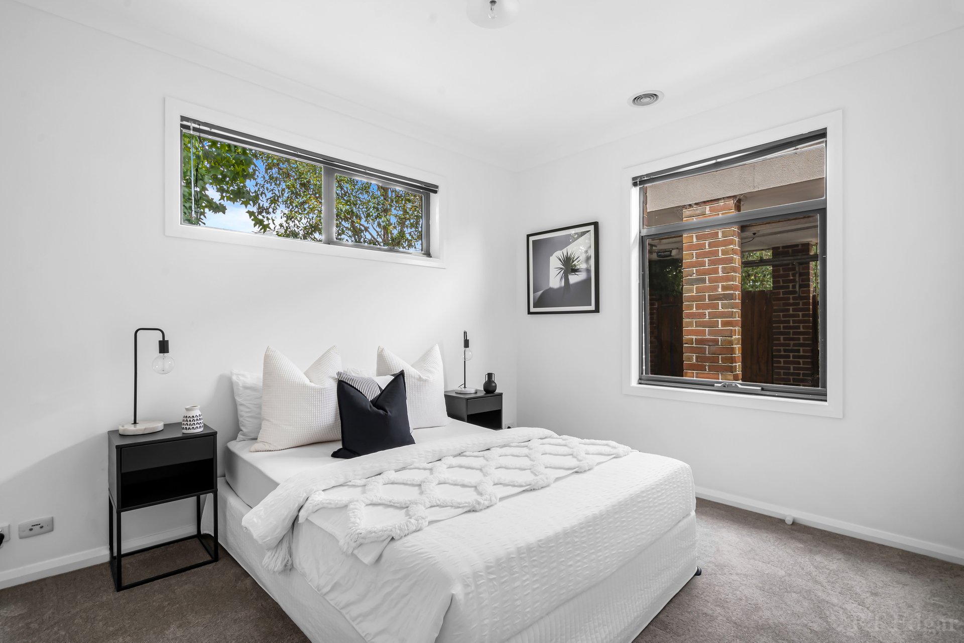 Property Gallery Thumbnail 8