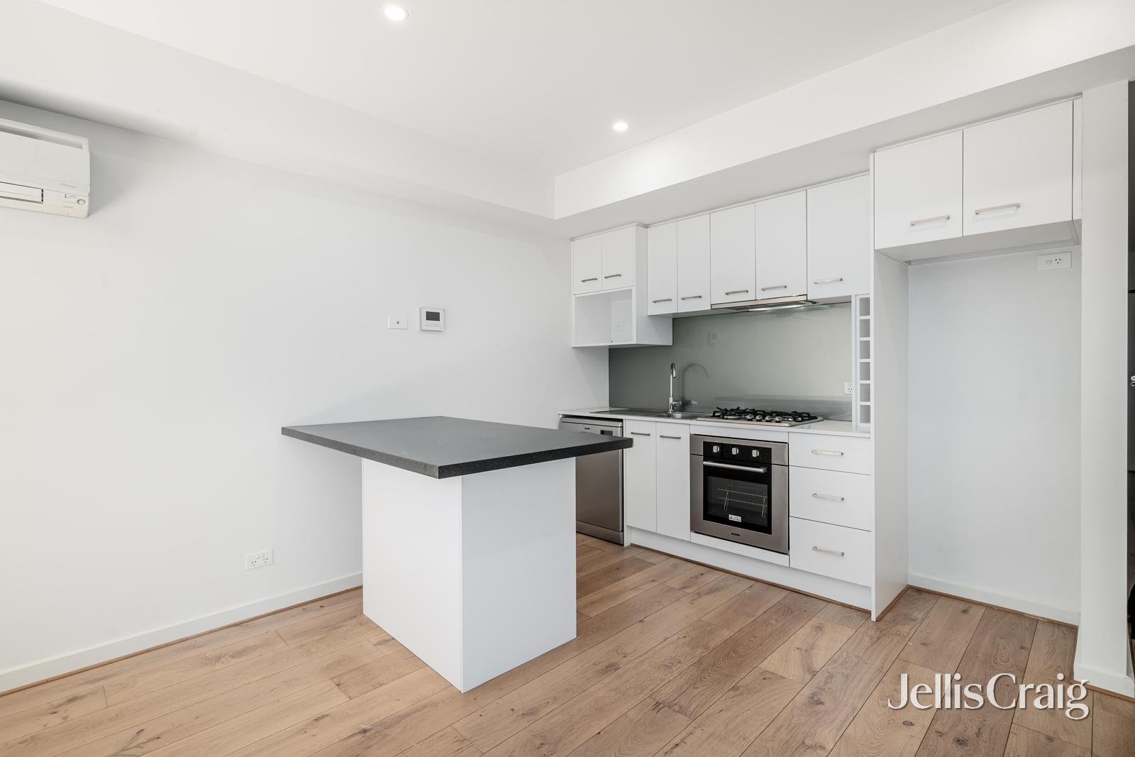 6/40 Rosanna Road, Heidelberg image 2