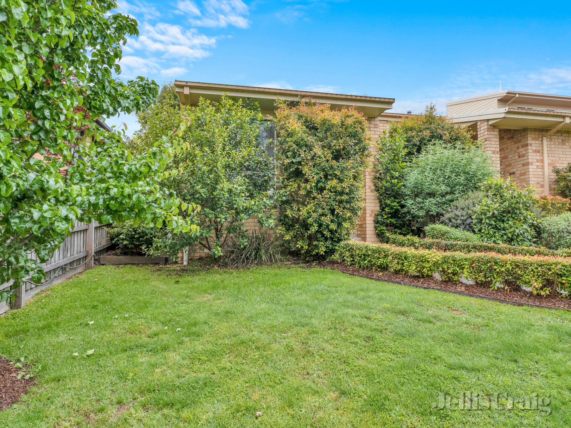 6/41-43 Alma Street, Lower Plenty image 8