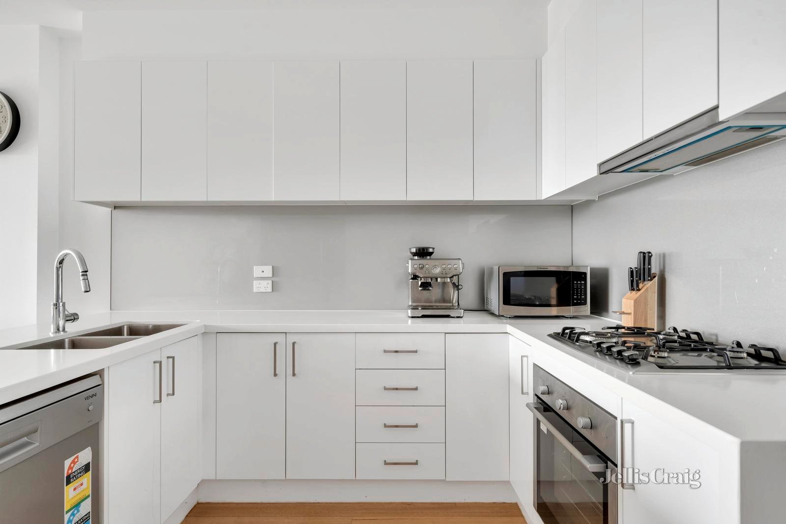 6/418 Gaffney Street, Pascoe Vale image 4