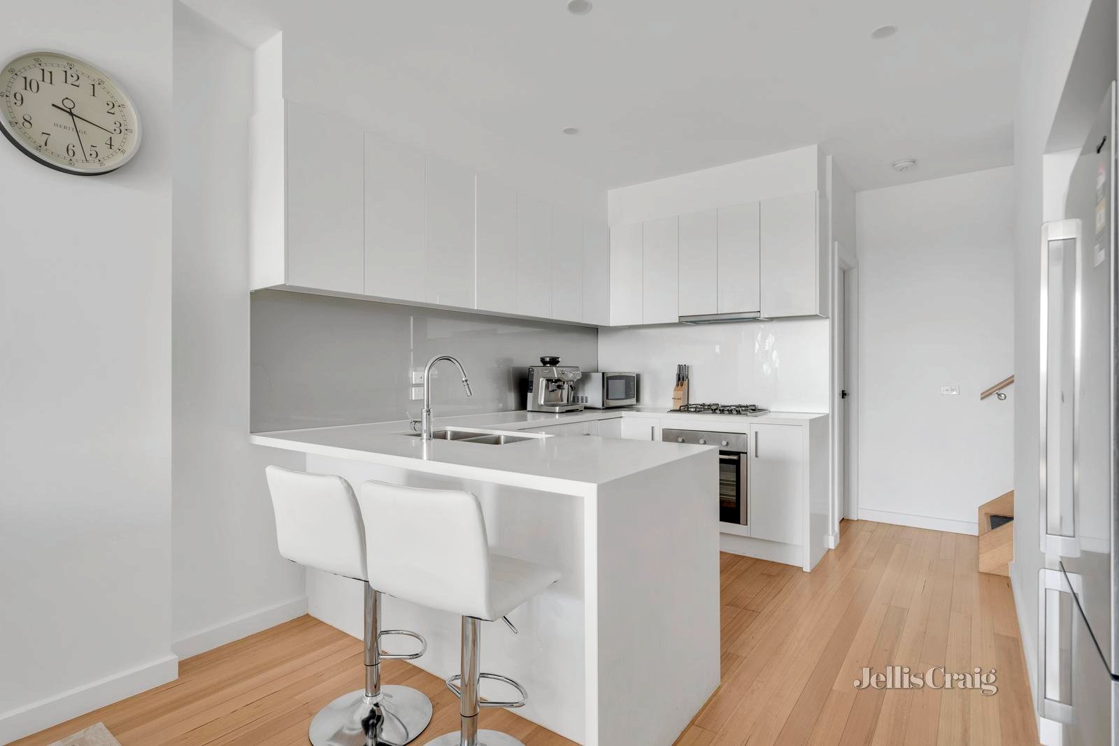 6/418 Gaffney Street, Pascoe Vale image 2