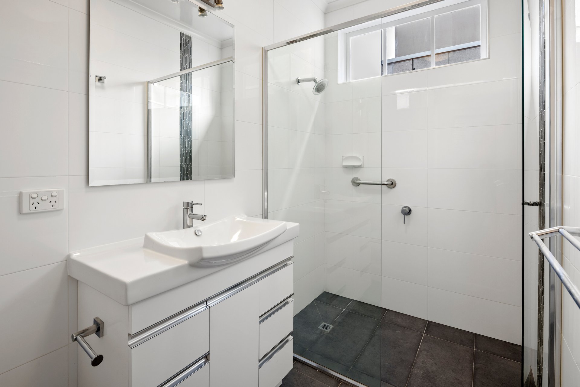 Property Gallery Thumbnail 5