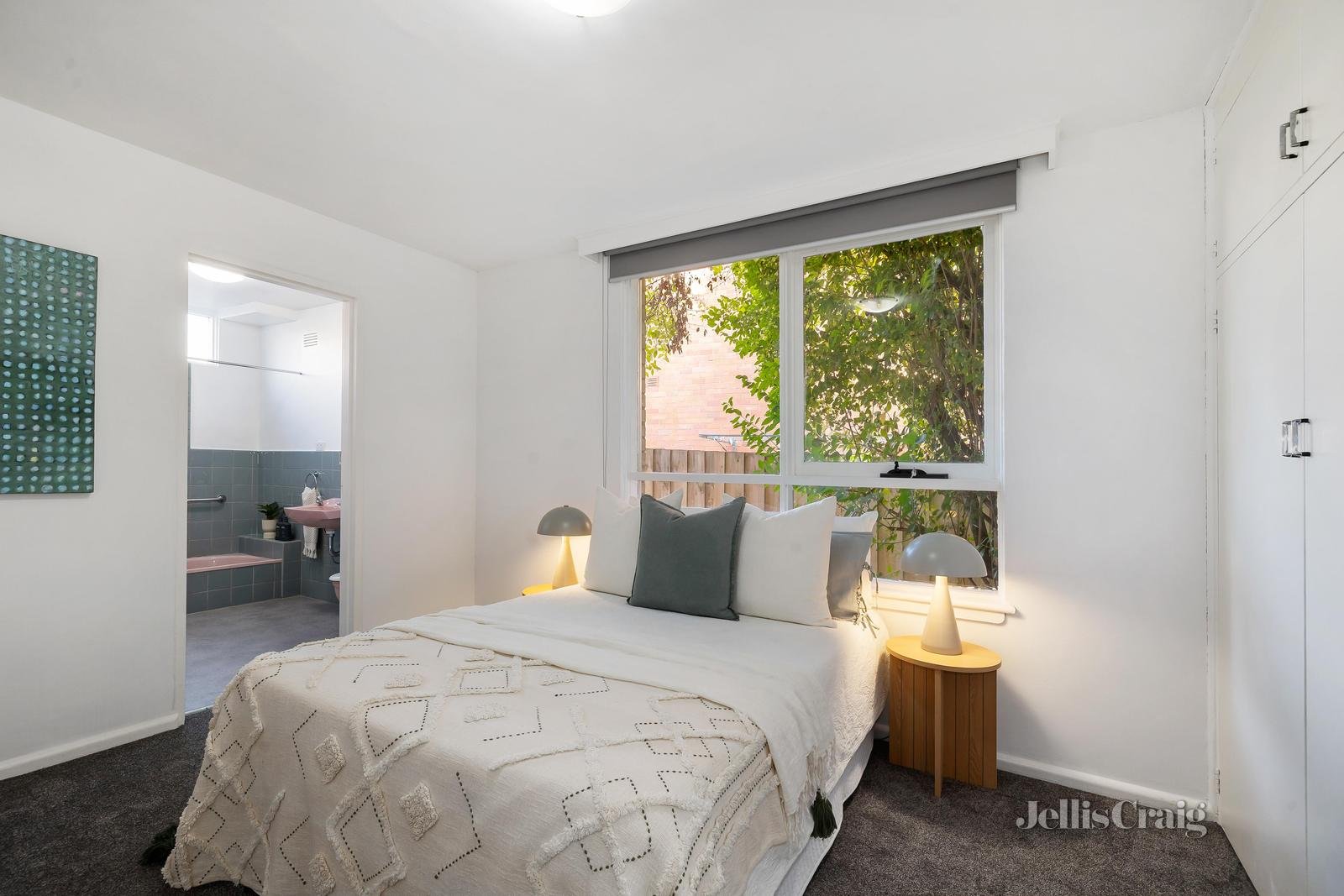 6/42 Edgar Street, Glen Iris image 3