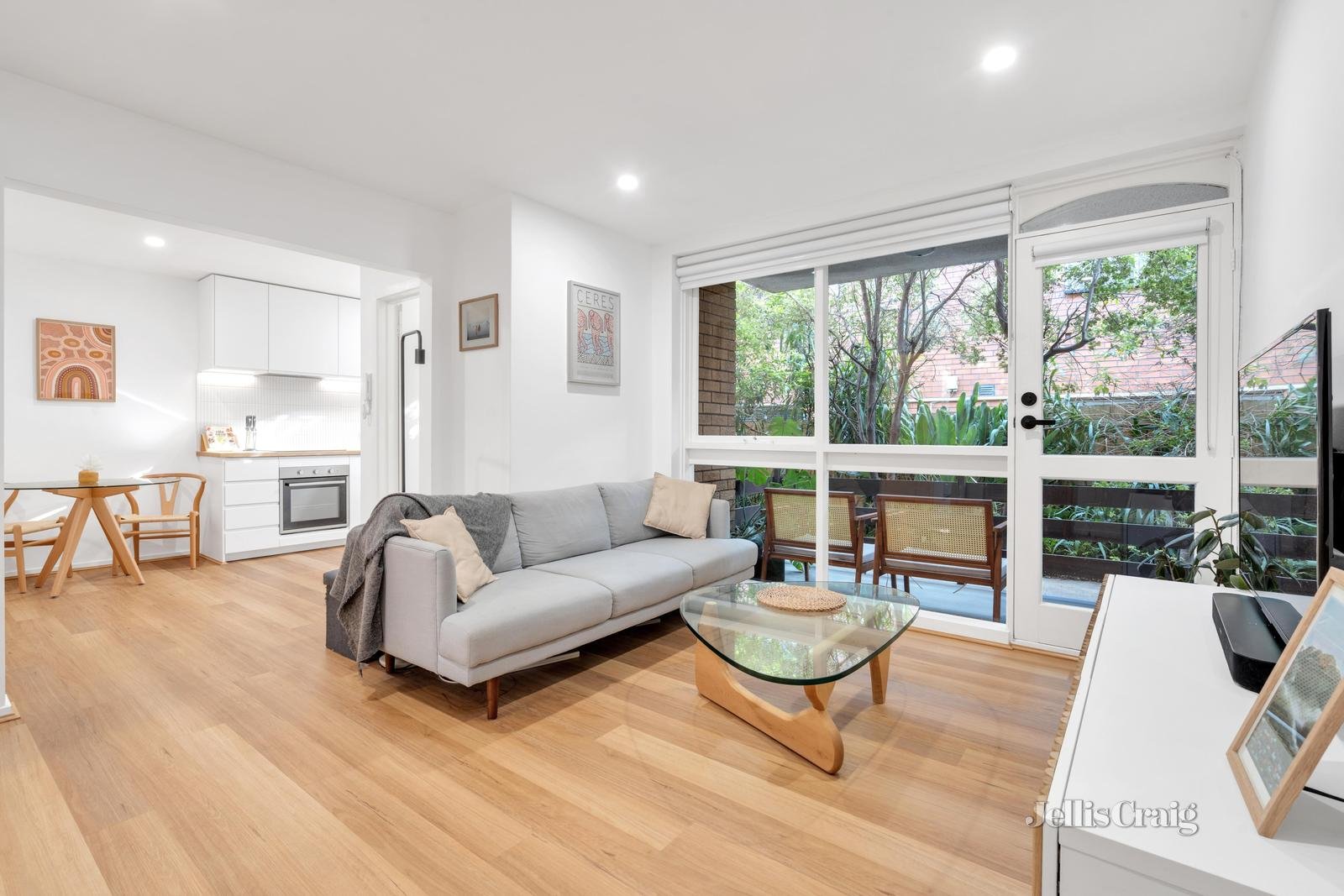 6/447 Brunswick Road, Brunswick West image 1