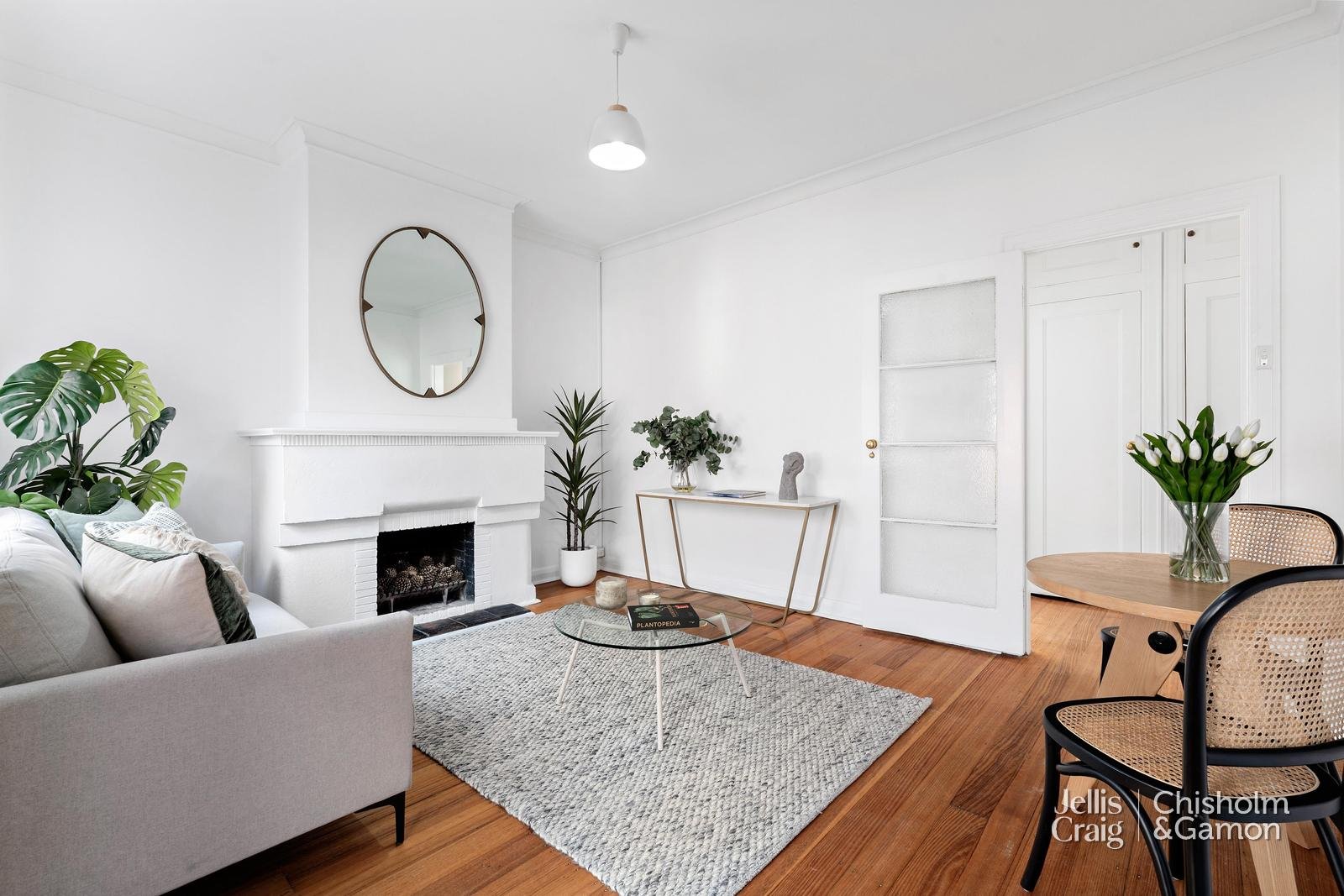6/45 Acland Street, St Kilda image 7