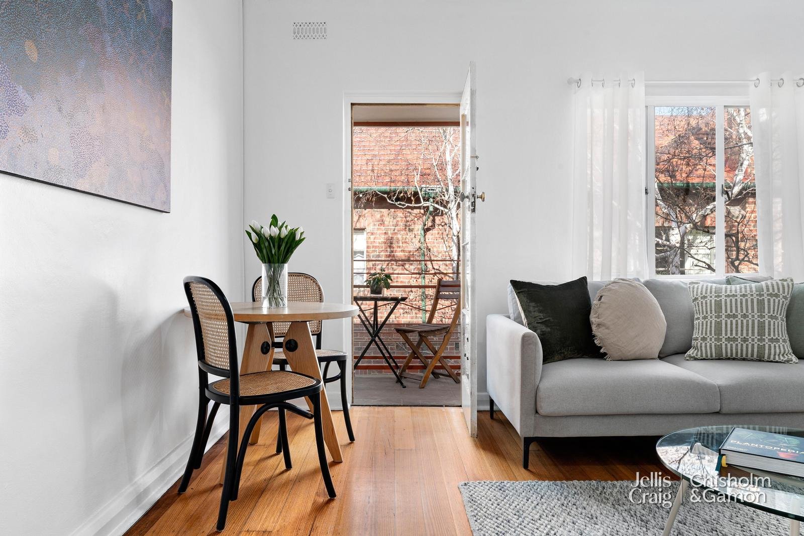 6/45 Acland Street, St Kilda image 8