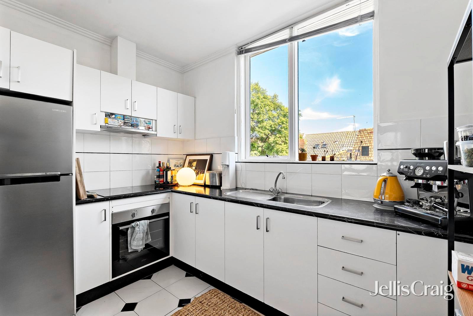 6/45 Foam Street, Elwood image 6